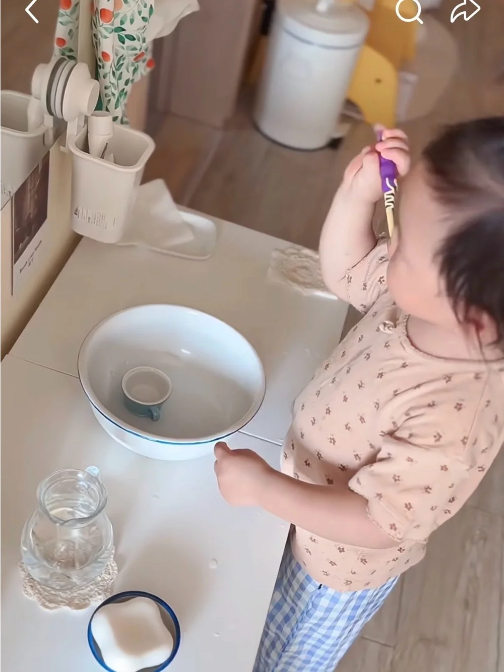 New White Enamel Wash Basin Montessori Handwashing Sensory Bin Bowl for Kids